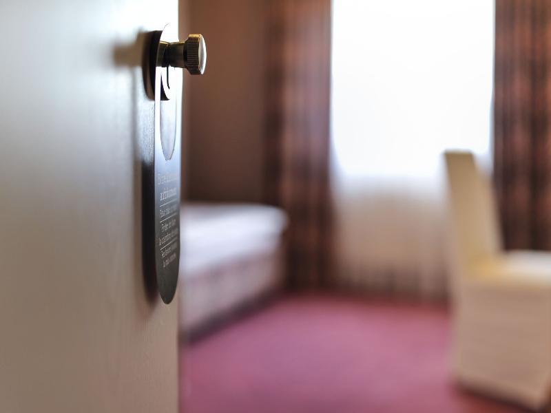 Airport Hotel By The New Yorker Cologne Extérieur photo